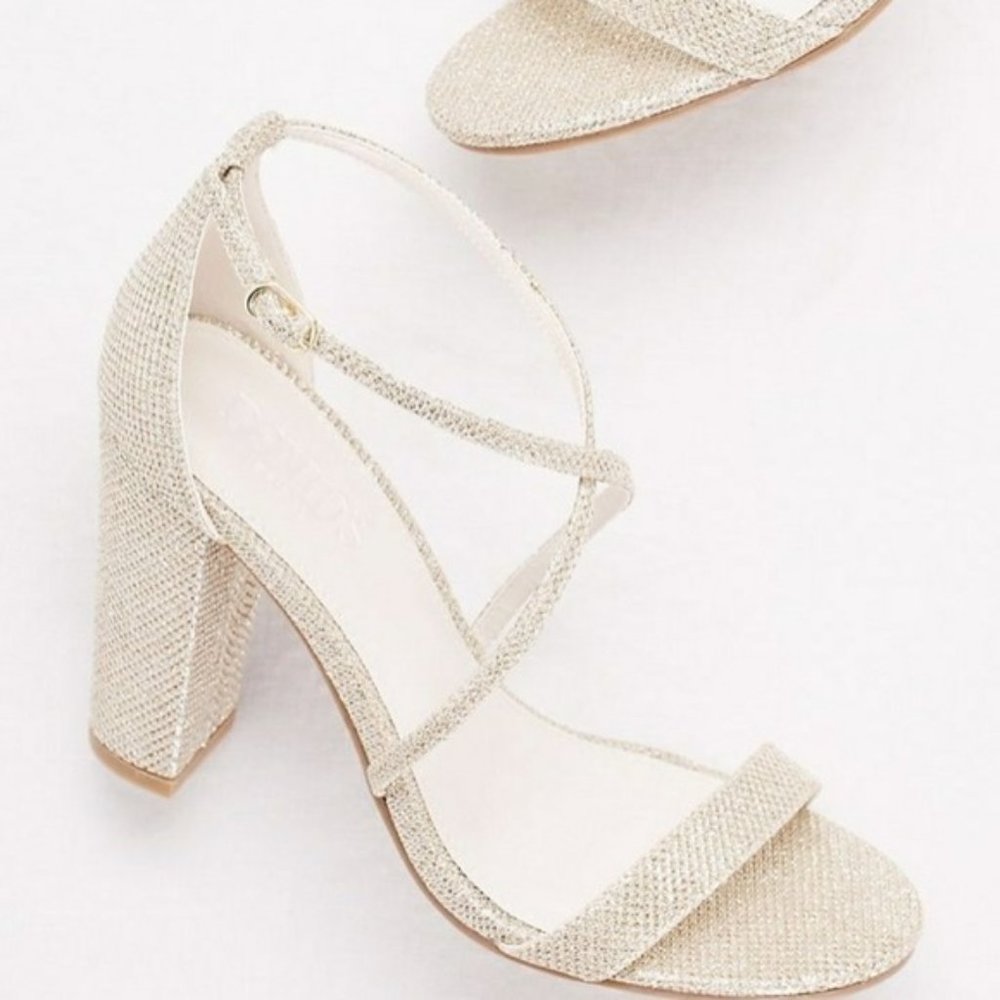 DAVID'S BRIDAL Frenzy - Sparkly Silver Crisscross Strap Block Heel sandals